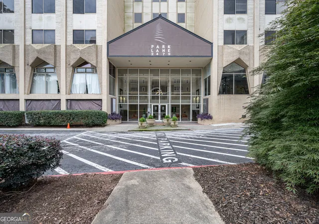 2479-peachtree-rd-ne-1808-atlanta-ga-30305/hzid_a4efbada