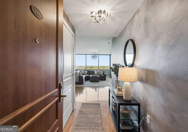 700-park-regency-pl-ne-1501-atlanta-ga-30326/hzid_2300bbb8