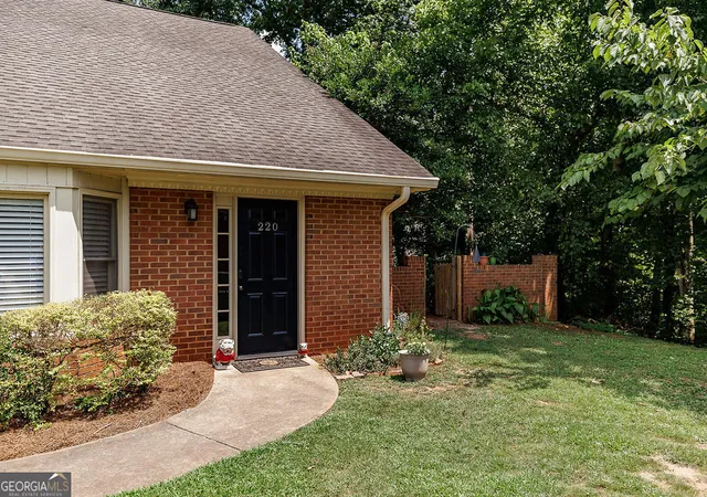 220-eaglewood-ct-athens-ga-30606/hzid_700f6503