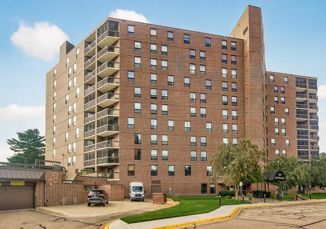 6615-lake-shore-dr-s-302-richfield-mn-55423/hzid_4a60bca4