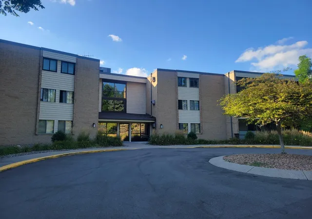 11160-anderson-lakes-pkwy-319-eden-prairie-mn-55344/hzid_ff78a2a4