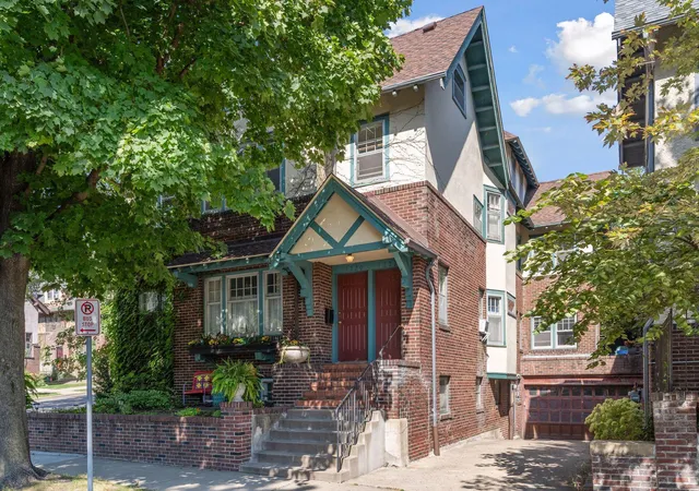 1222-douglas-ave-minneapolis-mn-55403/hzid_d7809f6e