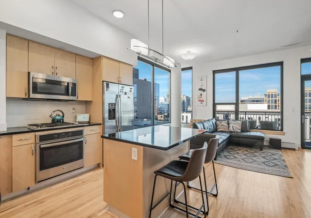 740-portland-ave-1008-minneapolis-mn-55415/hzid_bc7d2350
