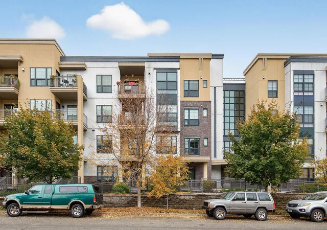 820-emerald-street-307-saint-paul-mn-55114/hzid_b5fd1715