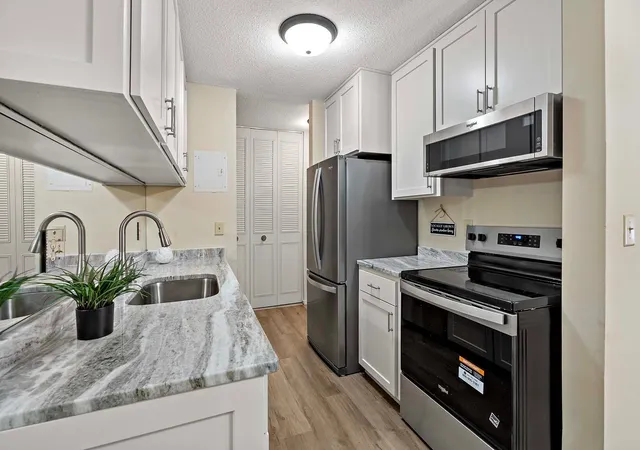 2800-hamline-ave-n-112-saint-paul-mn-55113/hzid_c460f0a4
