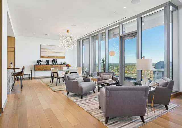 255-hennepin-ave-3305-minneapolis-mn-55401/hzid_9d793e62