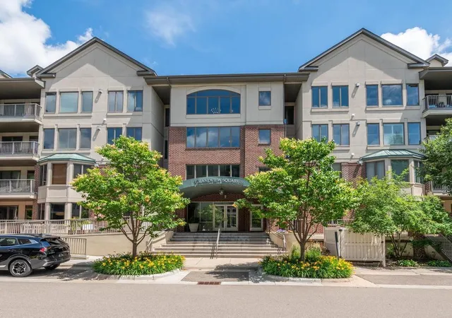 5225-grandview-sq-210-edina-mn-55436/hzid_96d11109