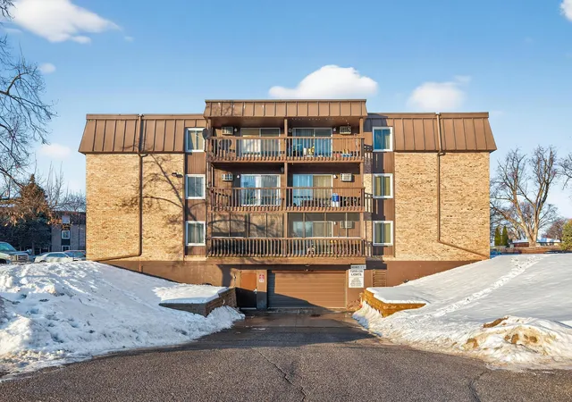 4207-lakeside-ave-n-137-minneapolis-mn-55429/hzid_e3fb9d24