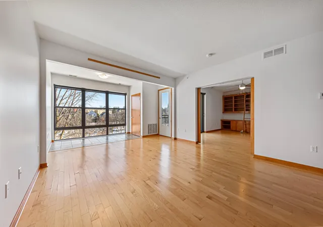 101-saint-olaf-ave-312-northfield-mn-55057/hzid_ddfd0009