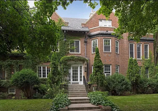 1820-girard-ave-s-1-minneapolis-mn-55403/hzid_c2572707