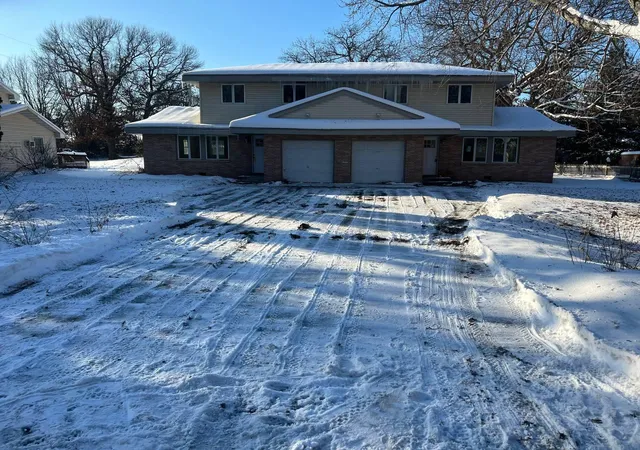8015-4th-avenue-circle-pines-mn-55014/hzid_e8969b4e
