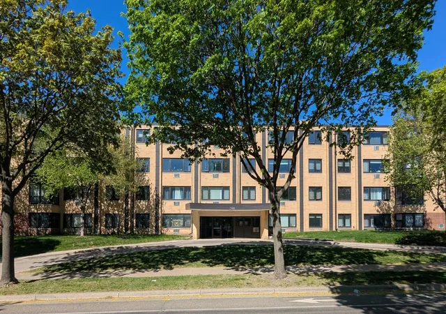 2500-blaisdell-ave-206-minneapolis-mn-55404/hzid_908dc199