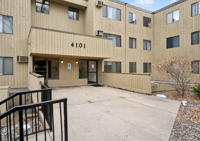 4101-parklawn-ave-310-edina-mn-55435/hzid_4283247a