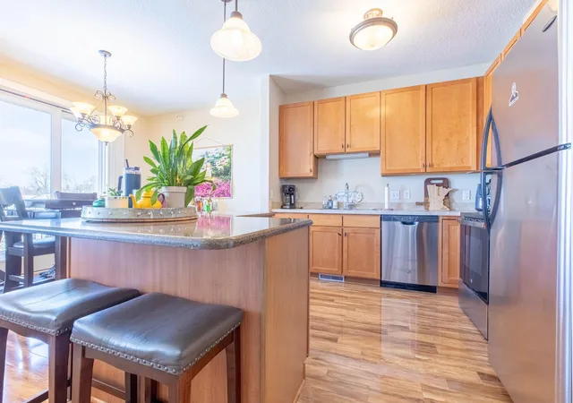 1070-grandview-ct-ne-304-columbia-heights-mn-55421/hzid_ea656c91