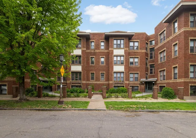 385-laurel-ave-10-saint-paul-mn-55102/hzid_b157f7d3