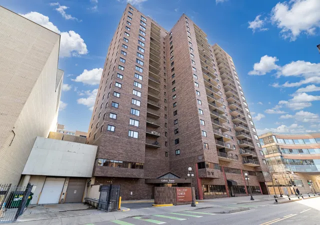 26-10th-st-w-610-saint-paul-mn-55102/hzid_44ed3d13