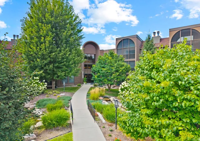 9700-portland-ave-s-332-minneapolis-mn-55420/hzid_3484ee87