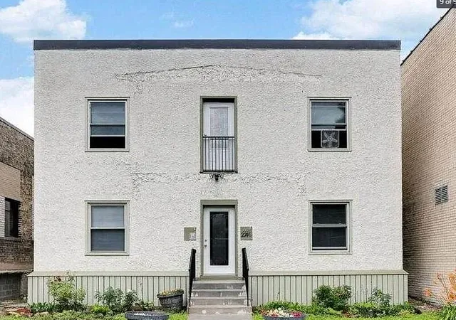 2740-lyndale-ave-s-minneapolis-mn-55408/hzid_8735cf6c