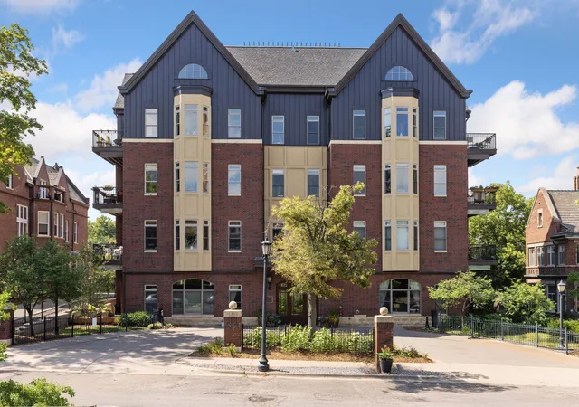 301-clifton-ave-1h-minneapolis-mn-55403/hzid_8334a211