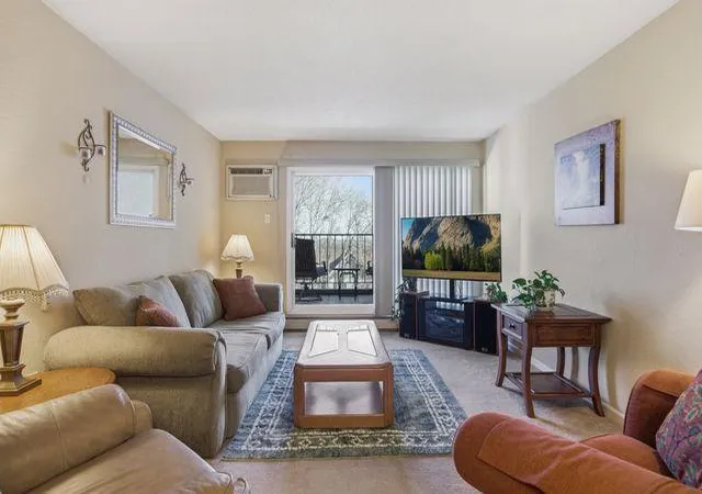 4680-tower-st-se-309-prior-lake-mn-55372/hzid_0b2ff879