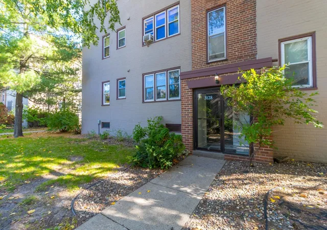 3128-w-bde-maka-ska-blvd-415-minneapolis-mn-55416/hzid_ab32e056