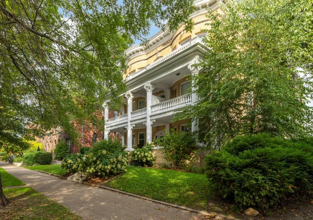 579-summit-ave-105-saint-paul-mn-55102/hzid_3292e064