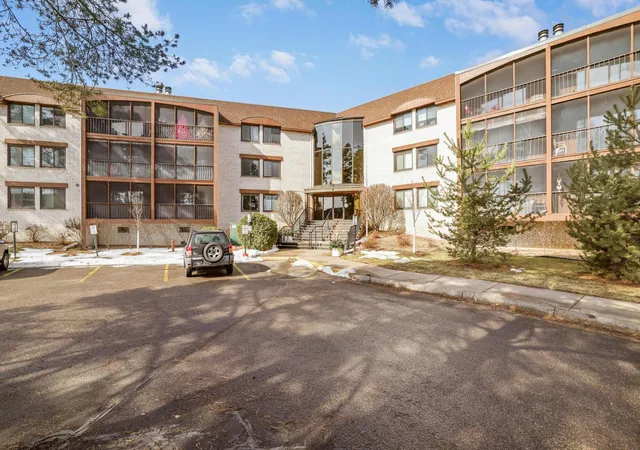 4710-58th-ave-n-107-crystal-mn-55429/hzid_cf5eaf6a