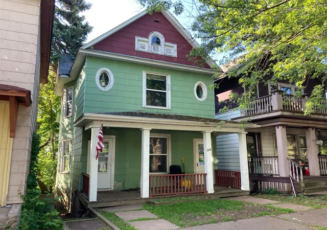 224-e-6th-street-duluth-mn-55805/hzid_b2d49c1d