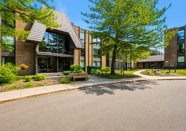 6115-lincoln-dr-152-edina-mn-55436/hzid_e19d8f92