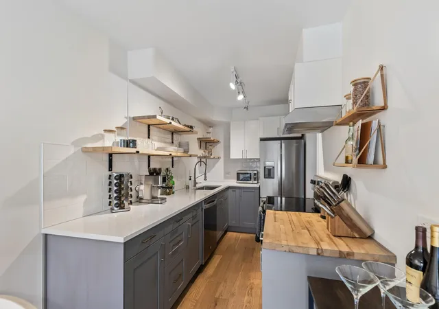 2928-dean-pkwy-2l-minneapolis-mn-55416/hzid_11945063