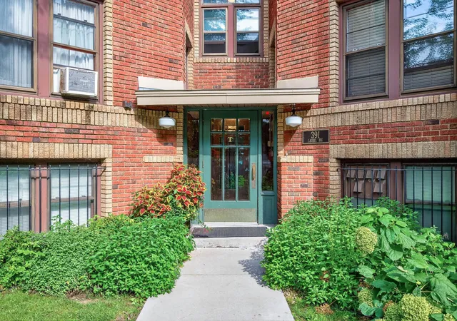 391-laurel-ave-304-saint-paul-mn-55102/hzid_7590539b