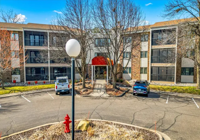 3150-glen-oaks-ave-105a-saint-paul-mn-55110/hzid_09faec68