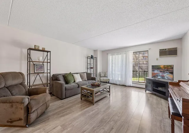10531-cedar-lake-rd-212-hopkins-mn-55305/hzid_e59a961c
