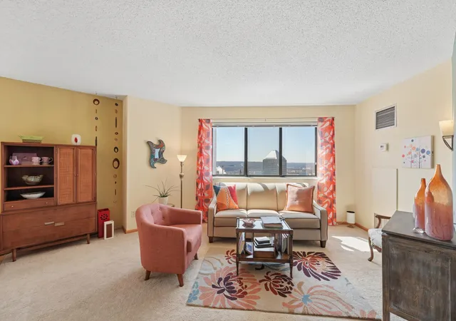 78-10th-street-e-2702-saint-paul-mn-55101/hzid_0982f999