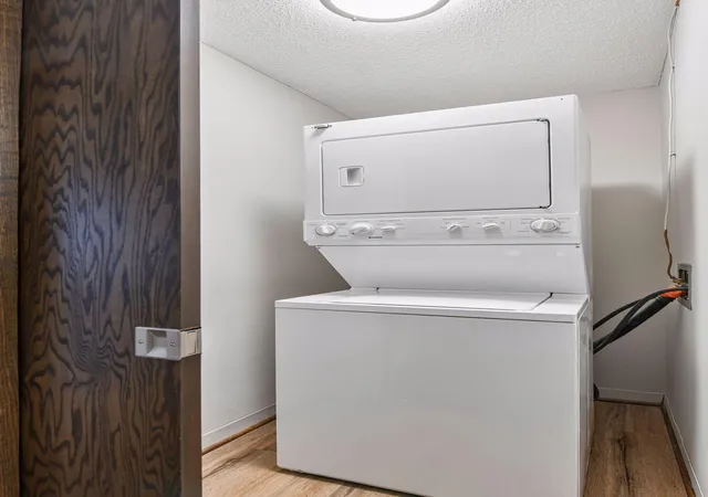6115-lincoln-dr-353-edina-mn-55436/hzid_7c26bbd2