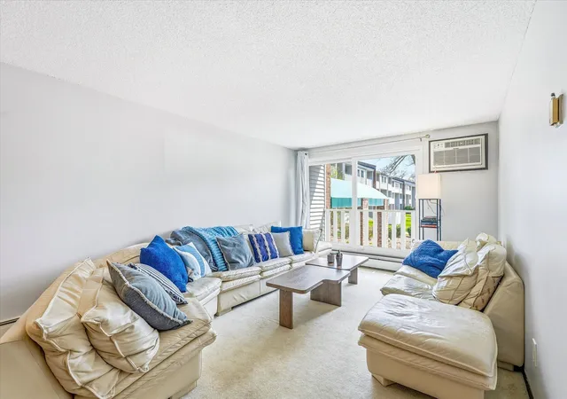 1601-n-innsbruck-dr-102ne-fridley-mn-55432/hzid_3345ba77