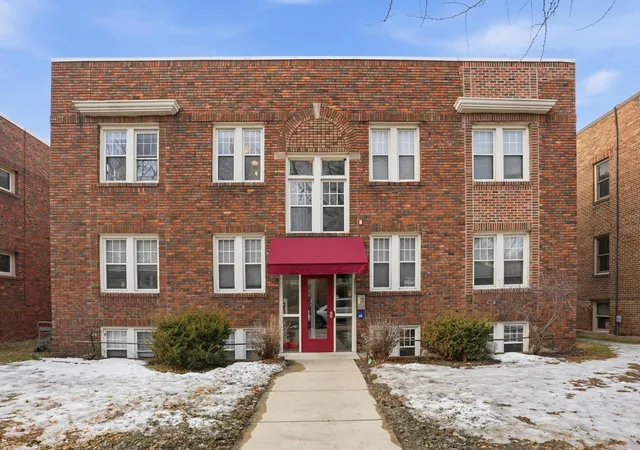 3520-emerson-ave-s-202-minneapolis-mn-55408/hzid_5ae94ec3