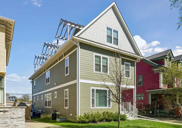 2109-aldrich-ave-s-minneapolis-mn-55405/hzid_d68694ef