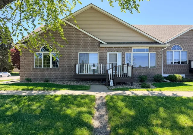 726-3rd-avenue-worthington-mn-56187/hzid_a0a187a1