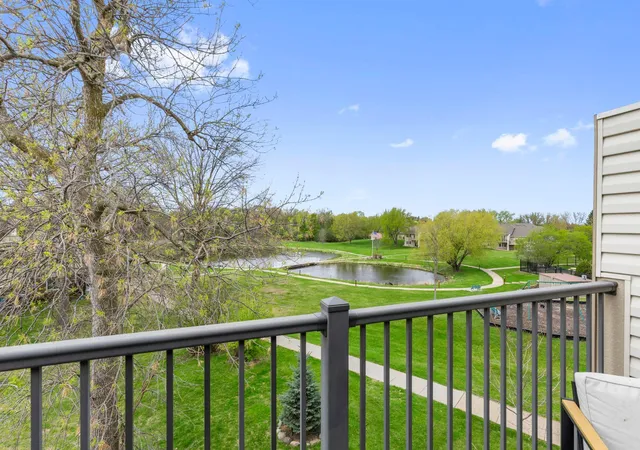 10720-rockford-rd-313-plymouth-mn-55442/hzid_f3d5ebb4