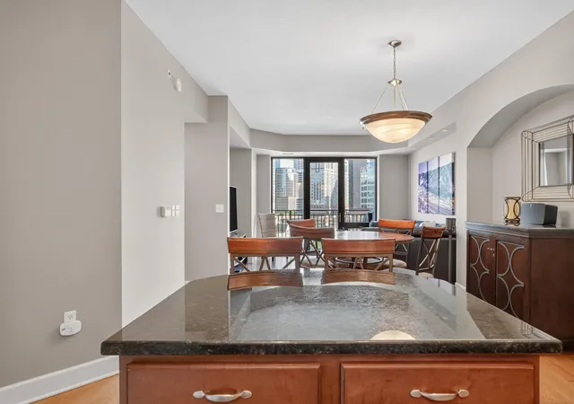 500-e-grant-st-709-minneapolis-mn-55404/hzid_cd4aea6d