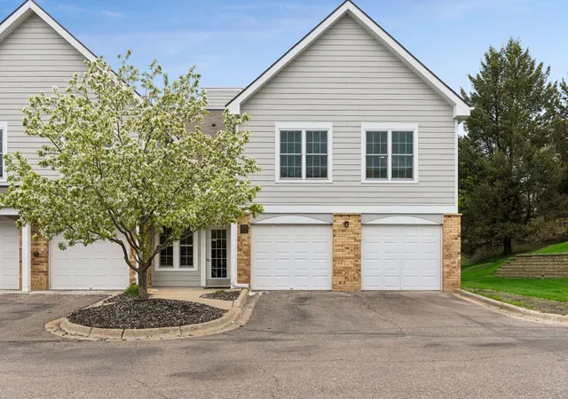 6000-chasewood-pkwy-204-hopkins-mn-55343/hzid_284f0fc5