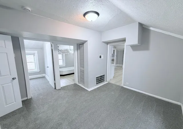 169-sherburne-ave-saint-paul-mn-55103/hzid_2ab7a284