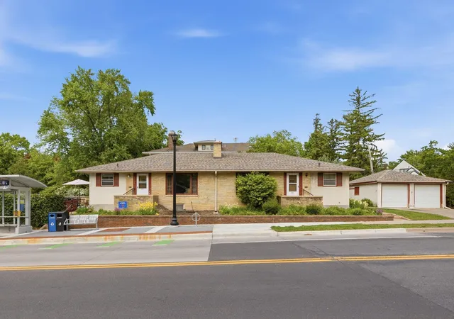 2508-w-39th-street-minneapolis-mn-55410/hzid_cc73b1d2