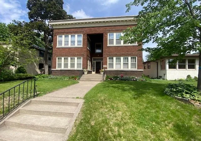 2121-penn-ave-s-minneapolis-mn-55405/hzid_433d14c5