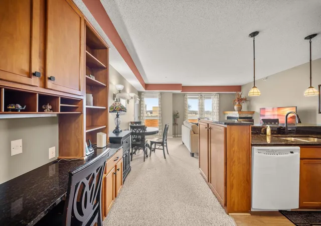 100-4th-ave-n-208-south-saint-paul-mn-55075/hzid_8167aa2a