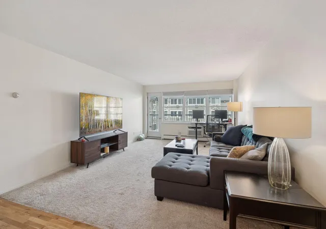 3150-excelsior-blvd-207-minneapolis-mn-55416/hzid_0a850ae4