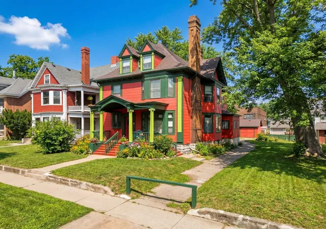 475-dayton-ave-saint-paul-mn-55102/hzid_c483d8d0