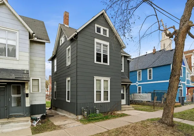 529-galtier-st-saint-paul-mn-55103/hzid_57118186