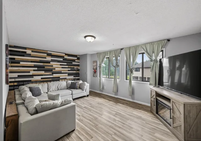 6600-84th-court-n-minneapolis-mn-55445/hzid_863a972b